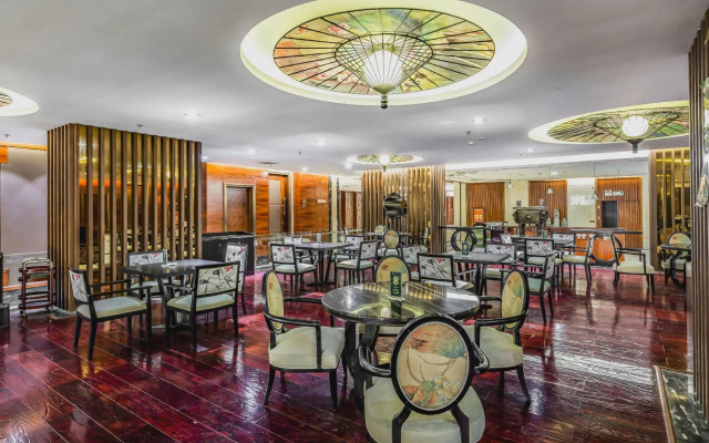 Huaxi Zhongzhou International Hotel