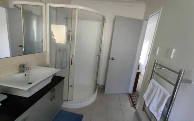 5 Bedroom House at 82A Richardson Road