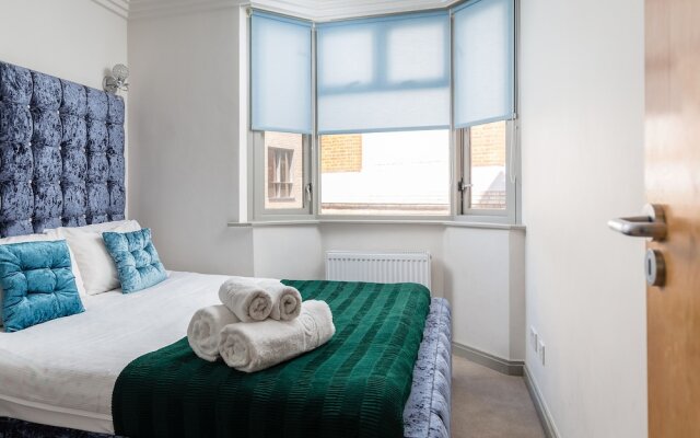 Bloom Field Court Apartments