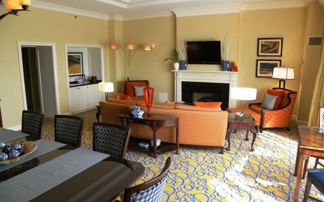 Renaissance Portsmouth-Norfolk Waterfront Hotel