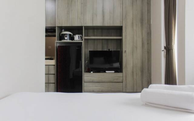 Comfy and Stylish Studio Apartment at B Residence