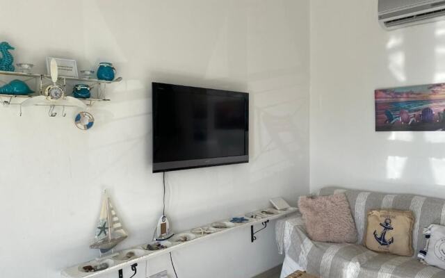 Two Bedroom Duplex With Mountain and Sea View