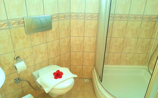Summer Rose Hotel