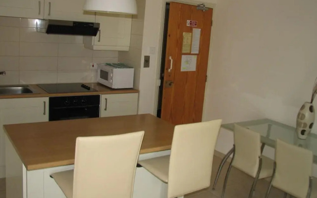 Hill View Restaurant & Apartments
