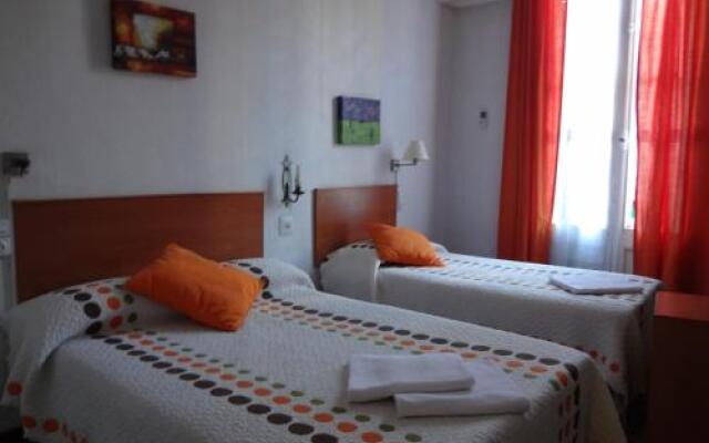Hostal Lima