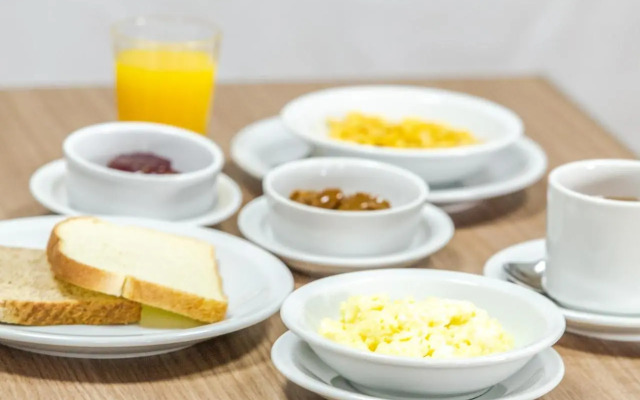 Apart Hotel Rivadavia 815