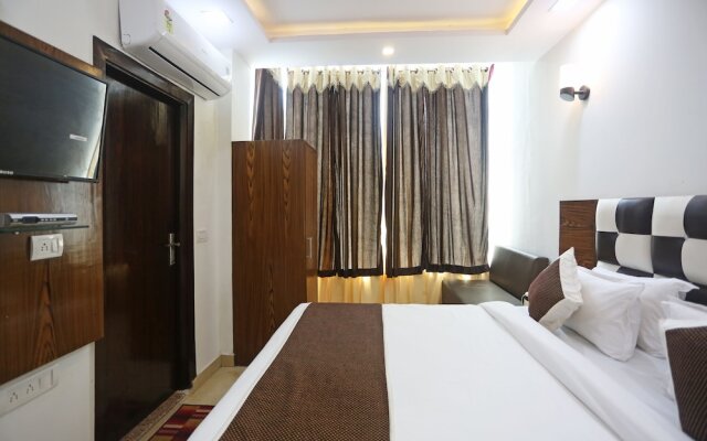 OYO 6388 Hotel NR Inn