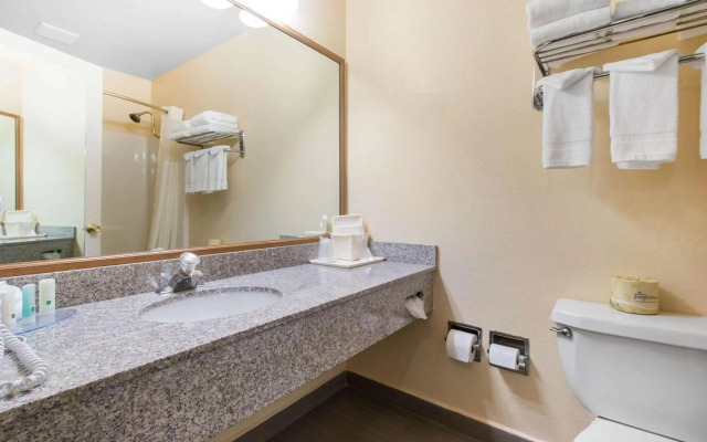 Quality Inn & Suites Crescent City Redwood Coast