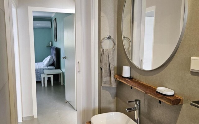 Seaview Resort  Boca Sami