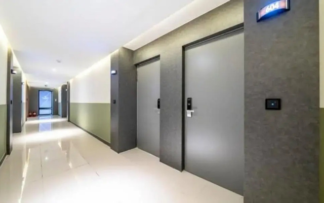 CS Plaza Hotel