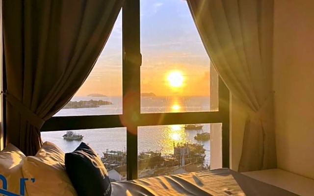 Homesuite' Home @ The Shore Kota Kinabalu