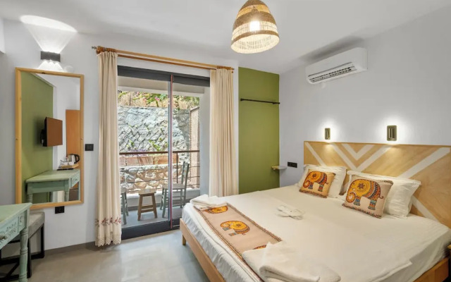 The Green Goose Hotel