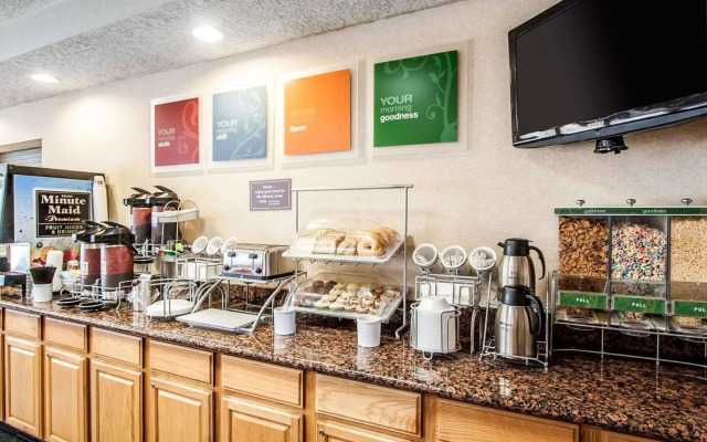 Comfort Suites Clackamas