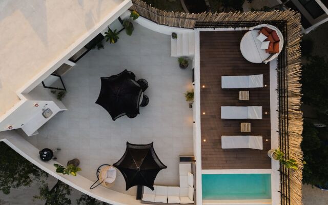 Tanik Tulum By Lockey