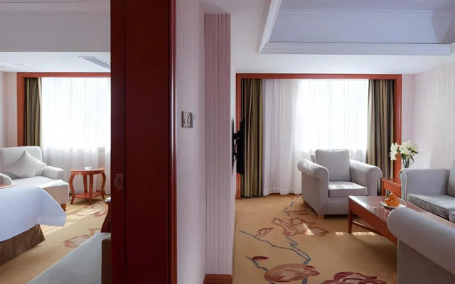 Vienna International Hotel (Shenzhen Bantian Huancheng South Road)