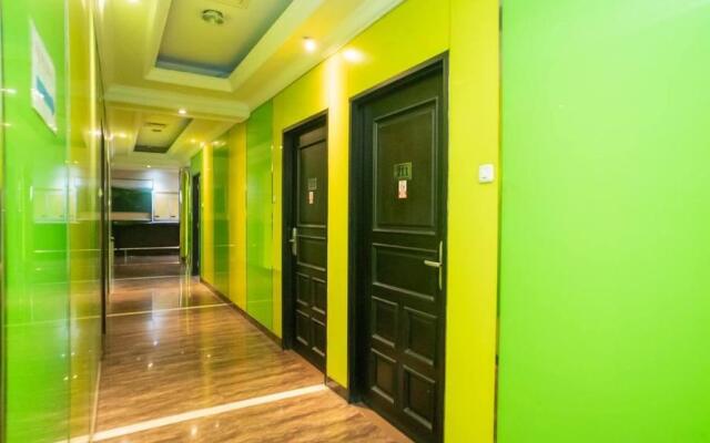 RedDoorz Plus near Simpang Tiga Tritayasa Cilegon