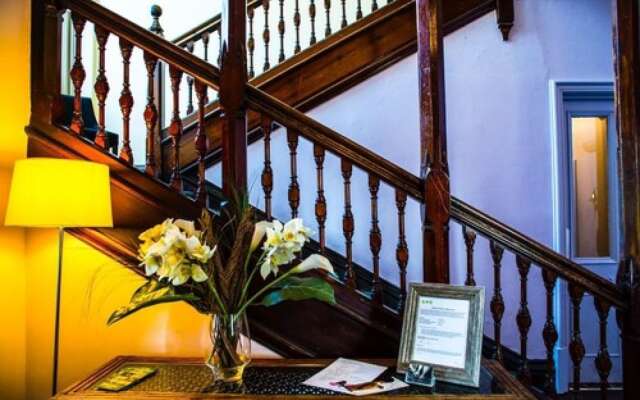 The Cleve Hotel