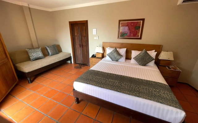 Beyond The Blue Horizon Villa Resort