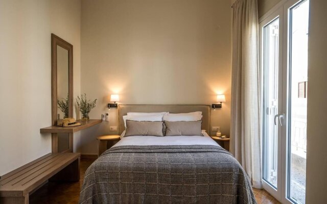 Sofia's Lemontree 3-bed House in Agios Nikolaos