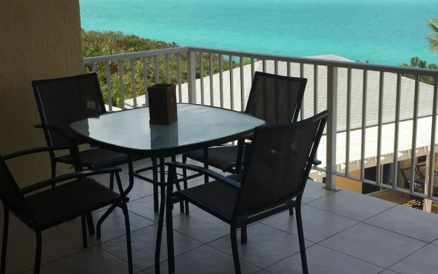 Breezy Palms Villa