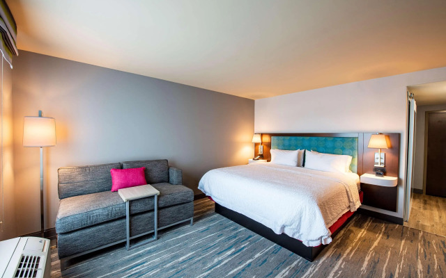 Hampton Inn & Suites Keller Town Center