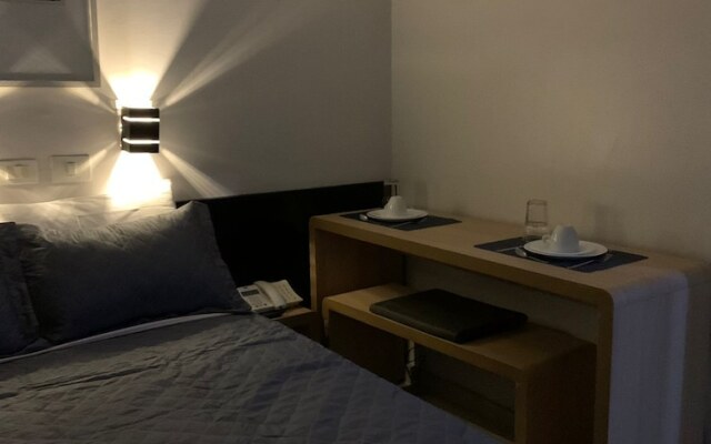 Lory Studio Hotel
