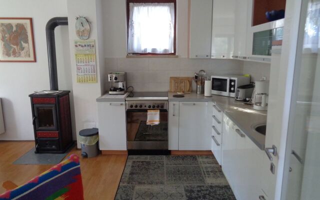 Spacious Bungalow near Sea in Medulin