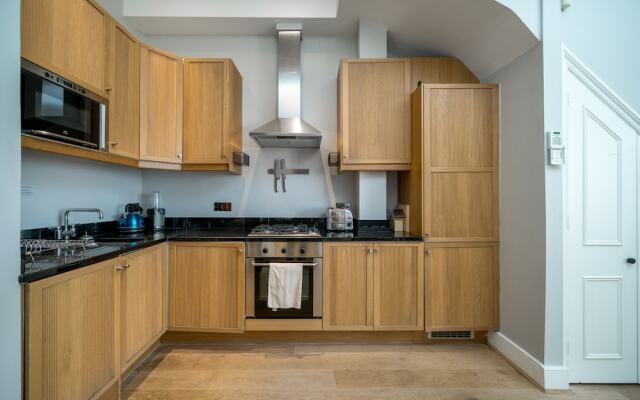 Altido Captivating 1-Bed Flat In Fulham