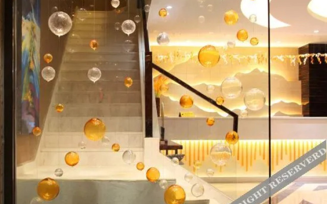 Xibei Shangshu Hotel (Baoshan Railway Station)