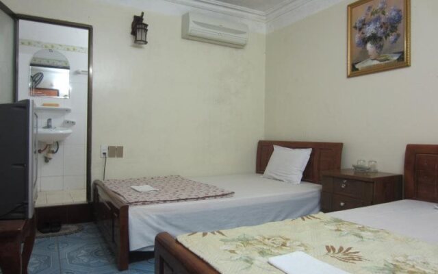 Ngoc Khanh Hotel