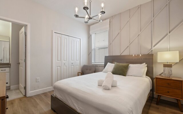 Elegant Home With Pool & Spa, Close to Disney