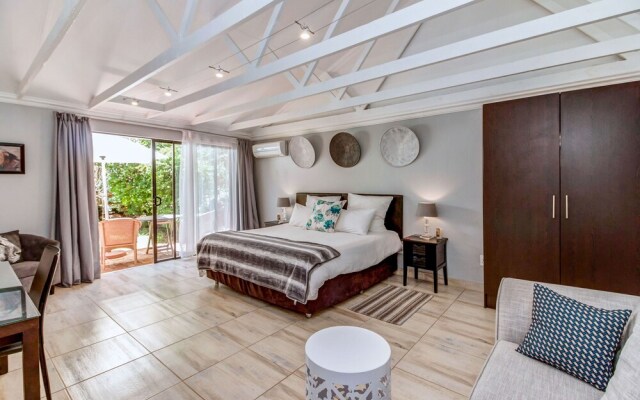 Sitatunga Guest Lodge & Transfers