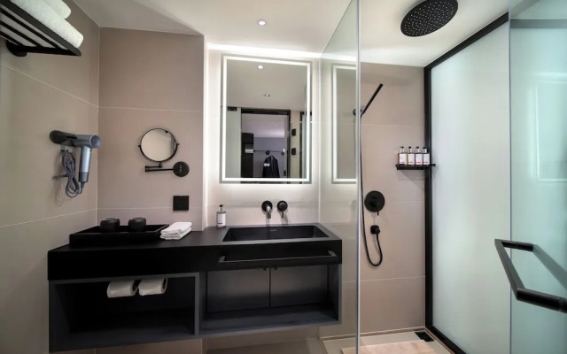 CYBO Station SSAW Shangpin Hotel Luohu Shenzhen