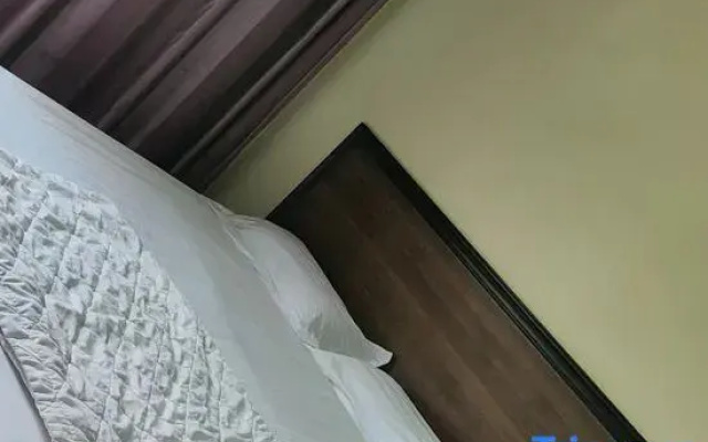 Minquan Guest House