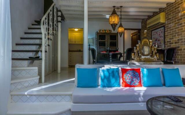 Royal Palms 3 1 Bedroom Condo by RedAwning