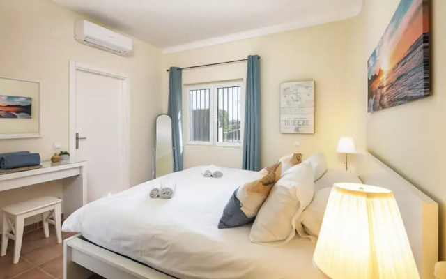 Villa in Coastal Town of Carvoeiro, Algarve