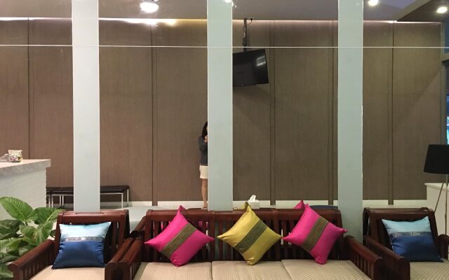 Отель Centro One Patong