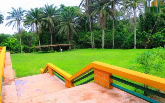 Complexe Hôtelier Food And Business