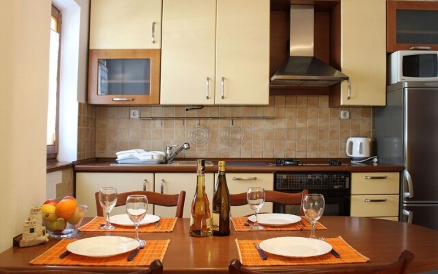 Lina - 30m From the Beach - A4