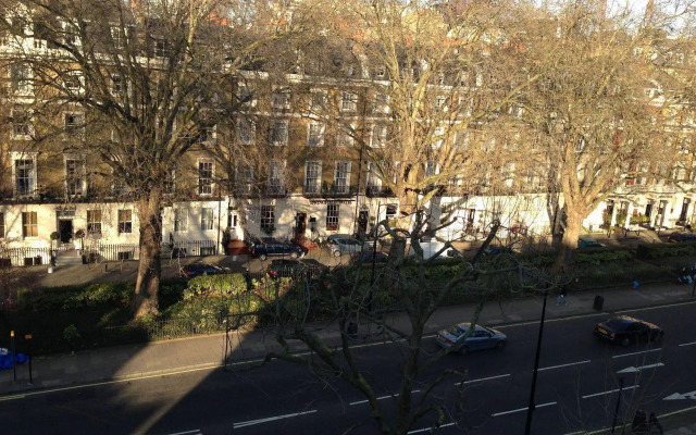 Balmoral House Hotel