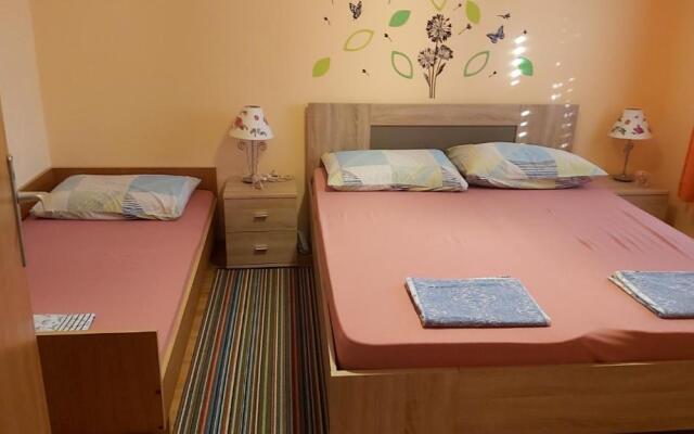 Apartment Lili Vir