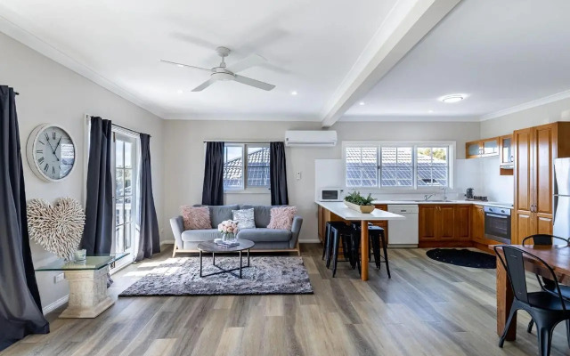 43 Squire Street Fingal Bay