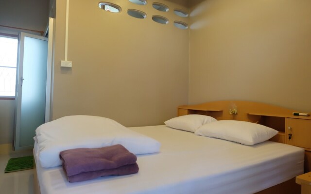 Chat House Est.1988 City Centre