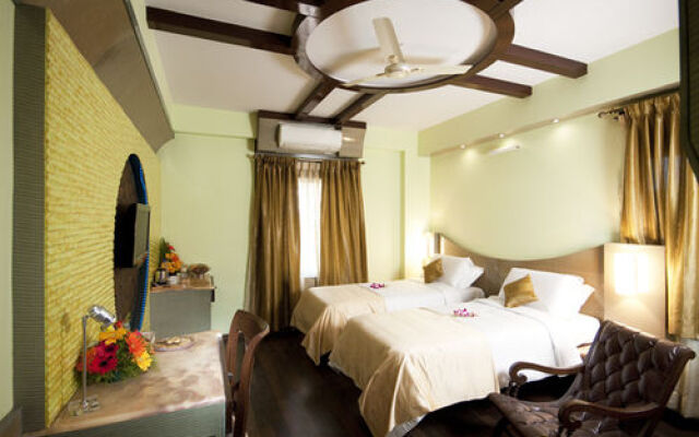 Grandeur Luxury Suites