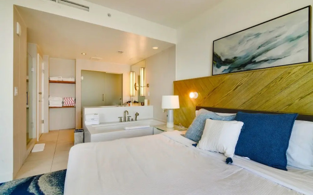 OneLuxStay at W Residences