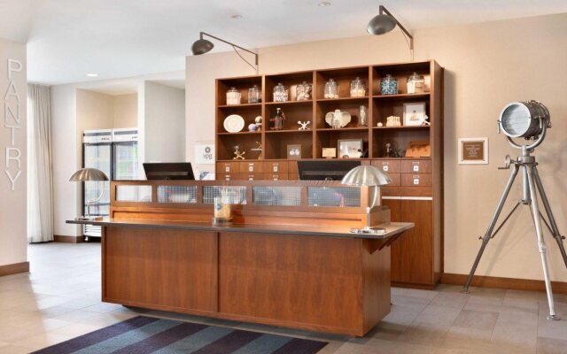 Four Points by Sheraton Fargo Medical Center