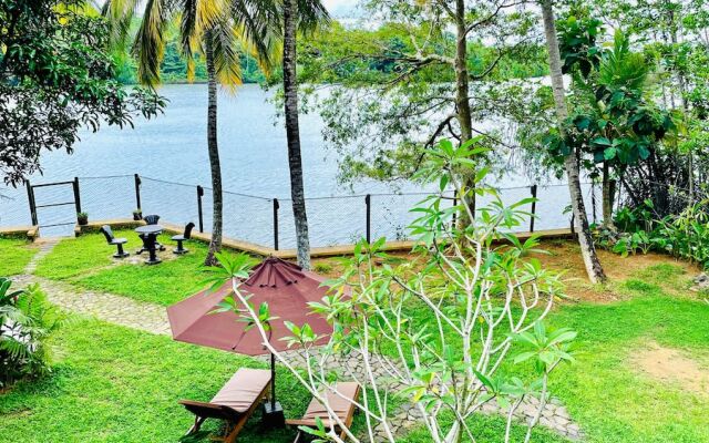 Thotupola Lakehouse