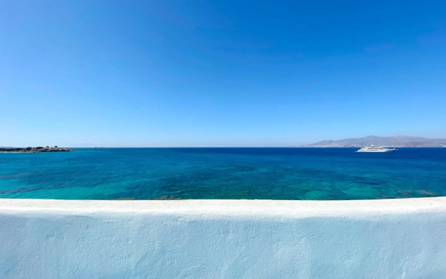 Cycladic Islands Hotel & Spa