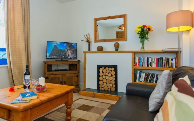 Braunton Blue Dolphin Cottage 3 Bedrooms