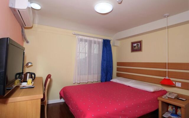 Home Inn Hangzhou Wulin Square